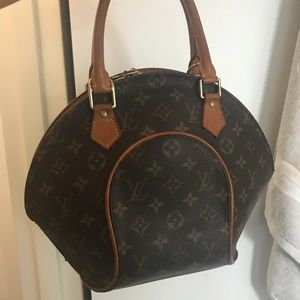Louis Vuitton Ellipse PM